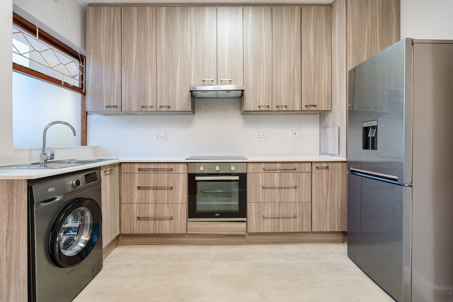 To Let 0 Bedroom Property for Rent in Sea Point Western Cape